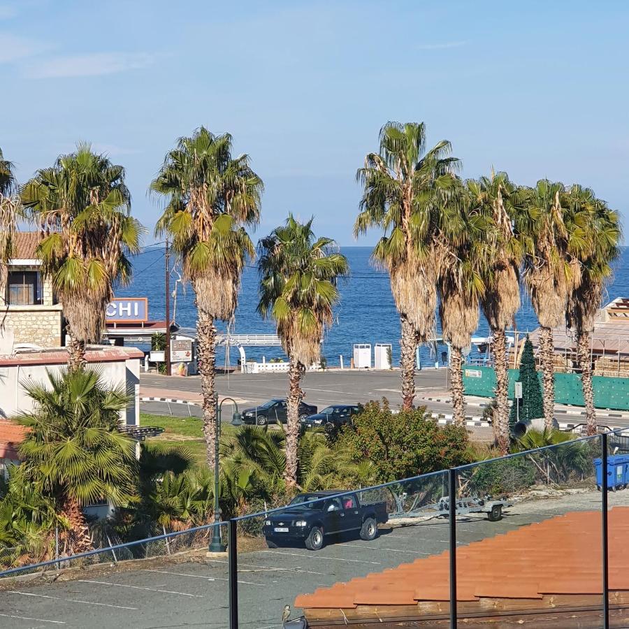 Latchi Ithaki, 2 Bedroom Penthouse Bagian luar foto