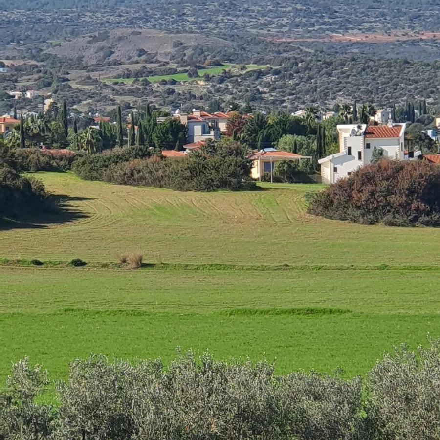 Latchi Ithaki, 2 Bedroom Penthouse Bagian luar foto