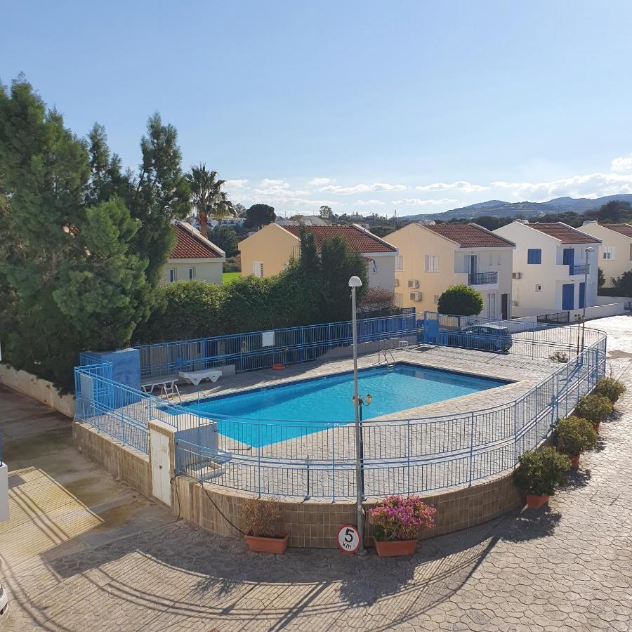 Latchi Ithaki, 2 Bedroom Penthouse Bagian luar foto